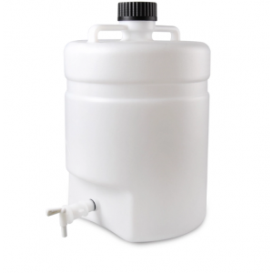 Can nhựa đựng nước cất