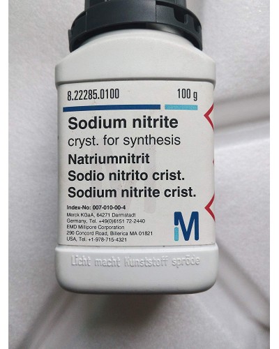 Sodium nitrite cryst. for synthesis